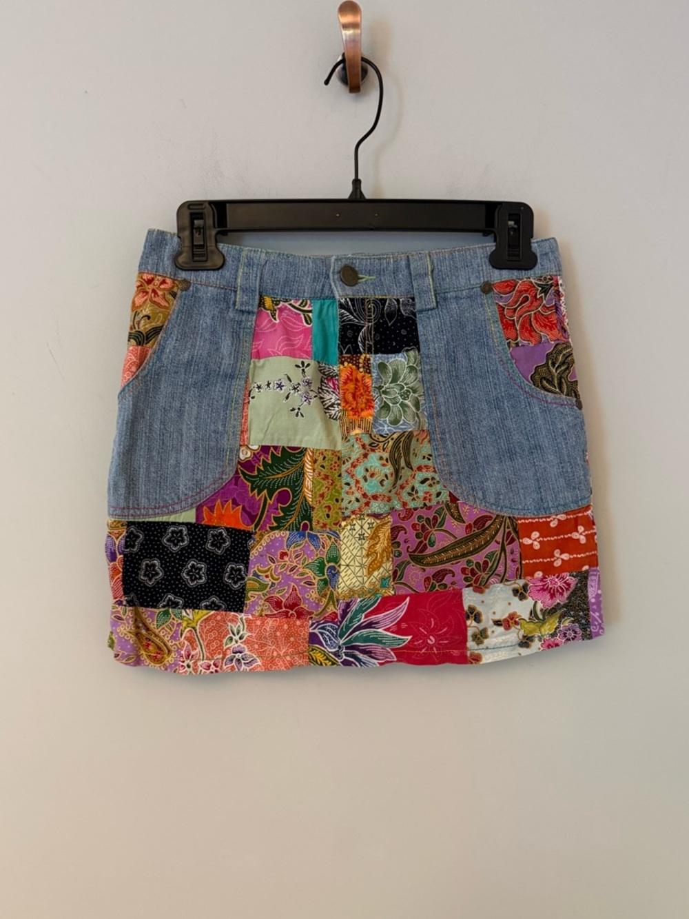 Utopia quilt pattern patchwork denim jean mini skirt. S